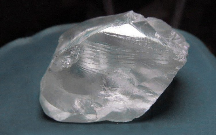 Petra 在南非 Cullinan 矿区发现一颗138.57克拉钻石原石 – 我爱钻石网官方网站