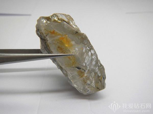 安哥拉lulo礦區發現103ct83ct鑽石原石