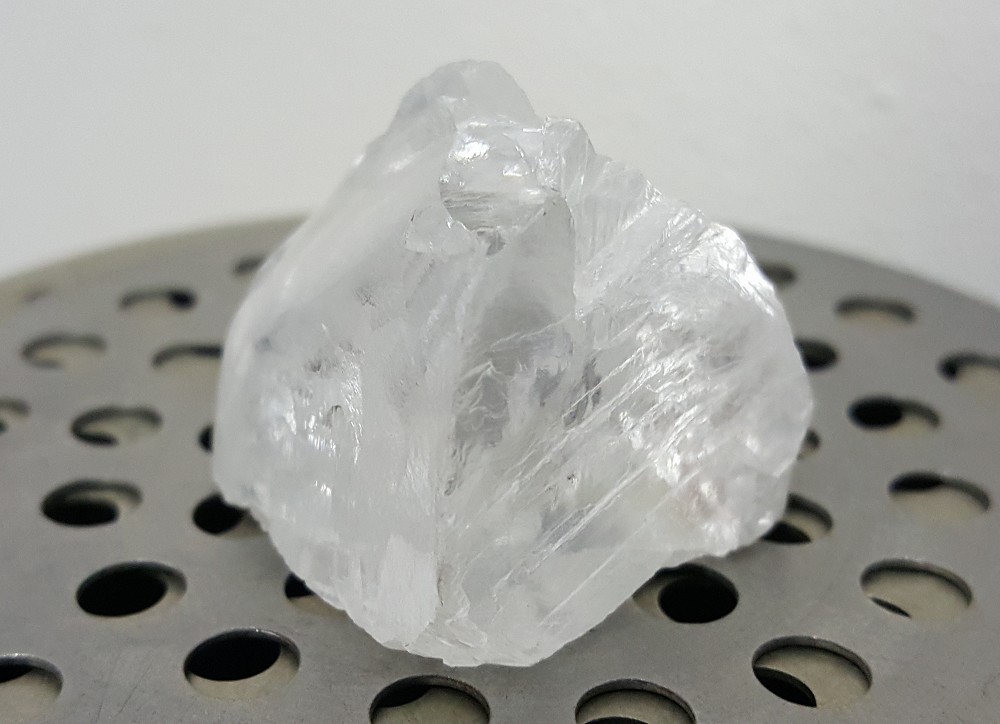 佩特拉在南非钻石矿发现一颗12126ct钻石原石