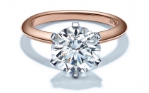 蒂芙尼Tiffany 推出玫瑰金版「Tiffany Setting」六爪镶嵌钻戒