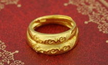 彩金和黄金哪个上档次？ 结婚戒指买彩金好还是黄金好？