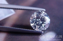 选购钻石有哪些标准？买钻石的一些小攻略
