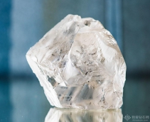 博兹瓦纳 Karowe 矿区发现一颗470ct浅棕色钻石原石