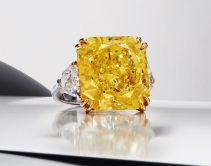 黄色钻石：百余年来深受女神们偏爱的“金丝雀”