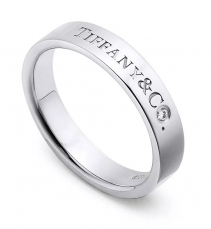 蒂芙尼 Tiffany 推出 Tiffany & Co. 戒指新作：圆钻